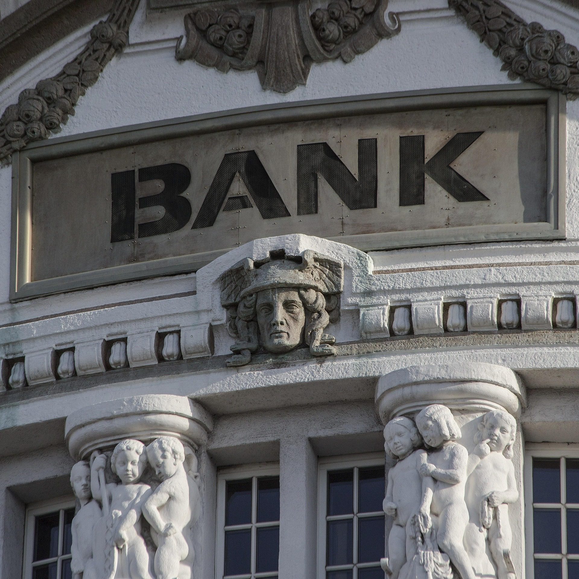 Banking plan before offshore company formation